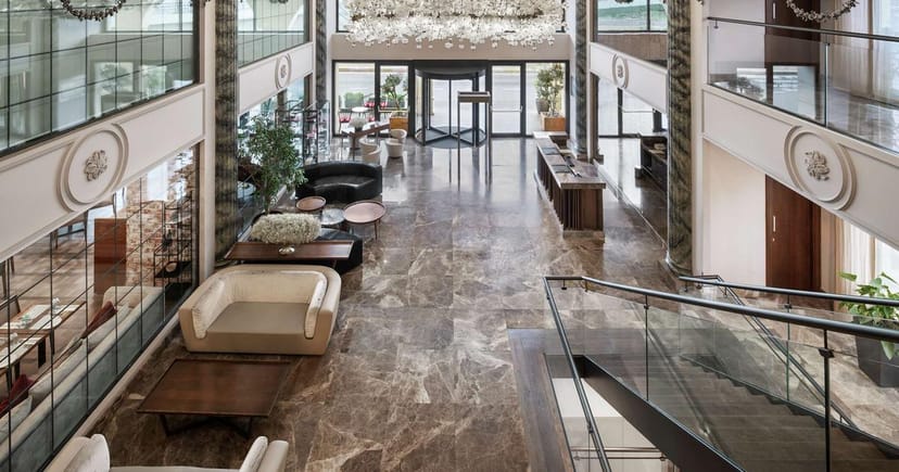 Upscale DoubleTree Istanbul lobby for business meetings and corporate event registration.