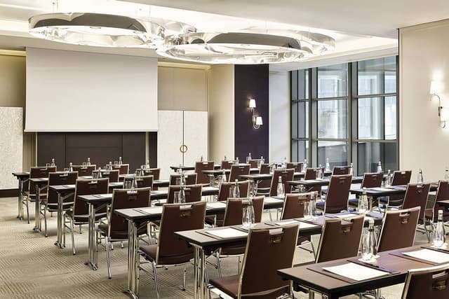 Elara Meeting Room