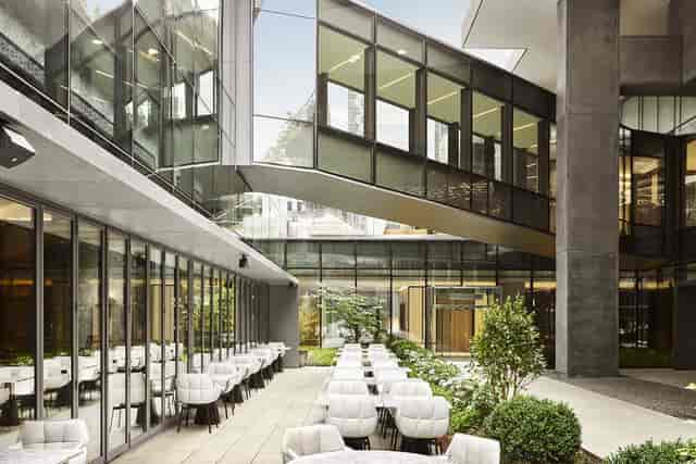 Aila Elara Meeting Room: Outdoor courtyard for sophisticated cocktail reception and networking.