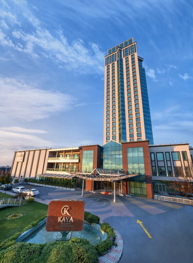 Kaya İstanbul Convention Hall: High-capacity meeting space for corporate conferences and events.