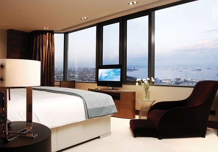 Executive suite with panoramic view at Sheraton Istanbul Atakoy for VIP corporate event hosting.