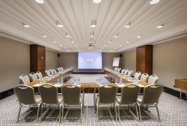 DoubleTree by Hilton Istanbul - Avcilar