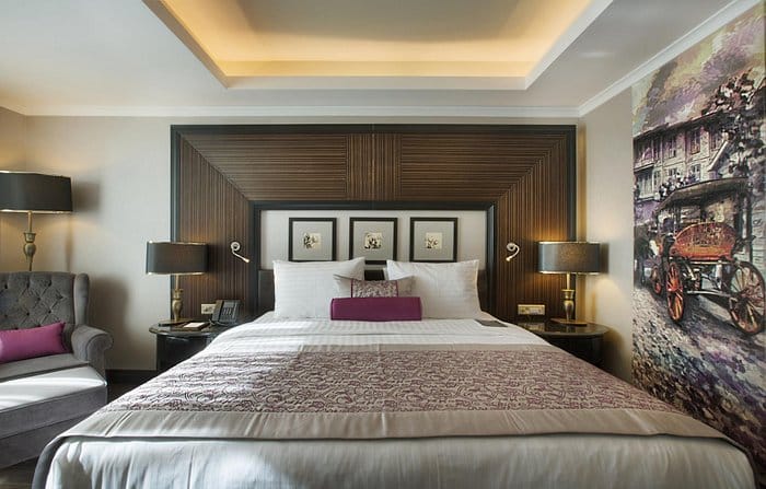 Luxury king suite at Dedeman Bostanci for VIP executive lodging and incentive travel.