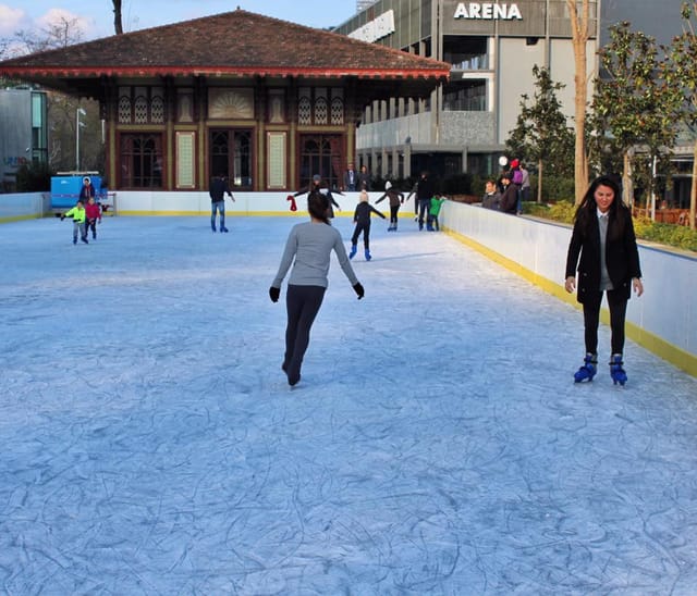 Uniq Buz Pisti outdoor ice rink at Uniq Istanbul for seasonal winter event activation.