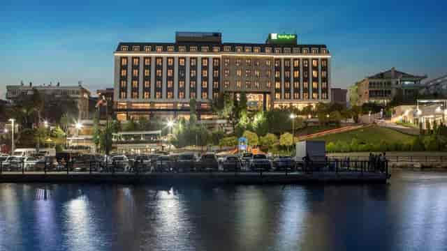 Holiday Inn Istanbul Tuzla Bay waterfront conference venue for corporate meetings and events.
