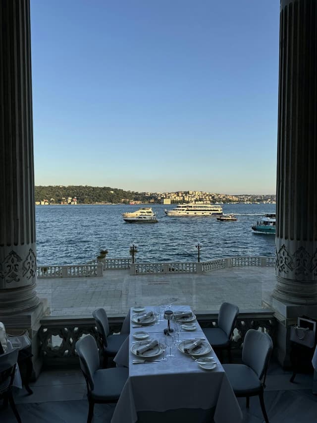 Tugra Restaurant