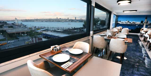 May Hotel Üsküdar waterfront dining room for corporate dinners and VIP events.