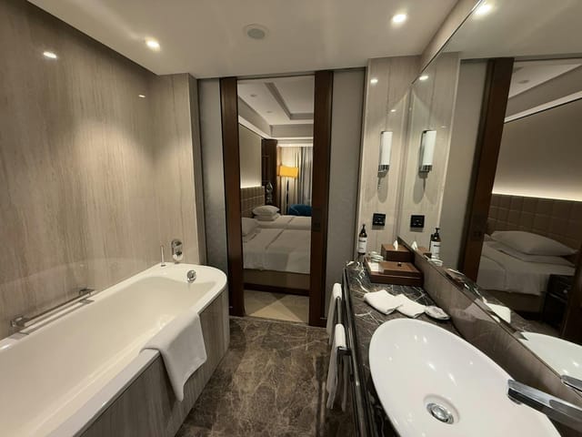 Hyatt Regency Istanbul Ataköy - >T S</a>