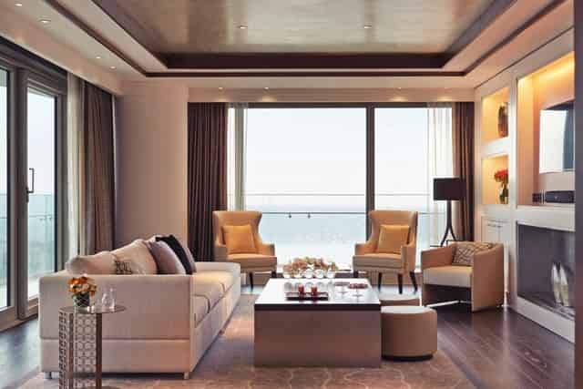 Lounge 6