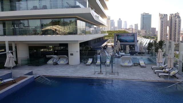 Lounge 6