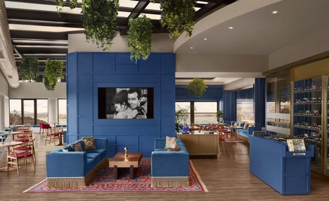 Lounge 6
