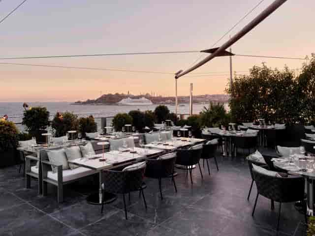 Frankie Istanbul Is Splendid ...