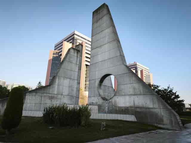Babil at WTC Istanbul: architectural backdrop for corporate receptions and art installations.