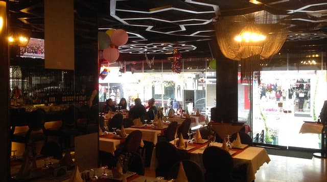 Zurich Cafe & Restaurant