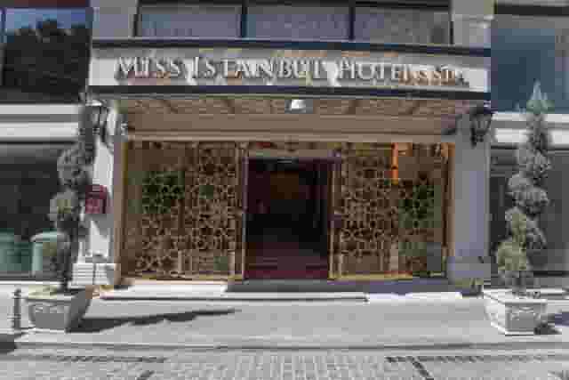 Miss Cafe Restaurant