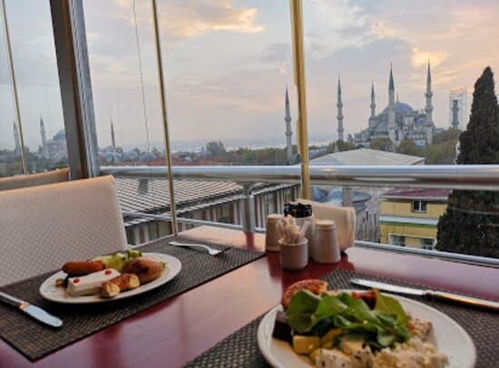 Miss Cafe Restaurant