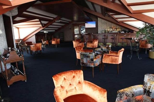 Lobby Bar