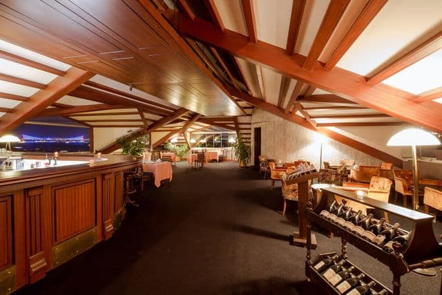 Lobby Bar