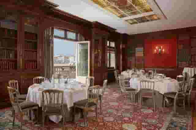 Salon Majestic
