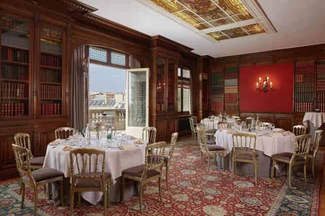 Salon Majestic