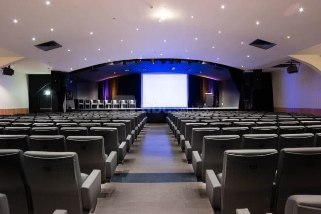 Espace du Zodiaque theater seating for corporate presentations and keynote sessions.