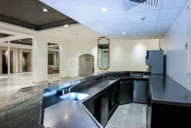 Beverage station at Espace Saint-Martin auditorium for gala and corporate event catering.