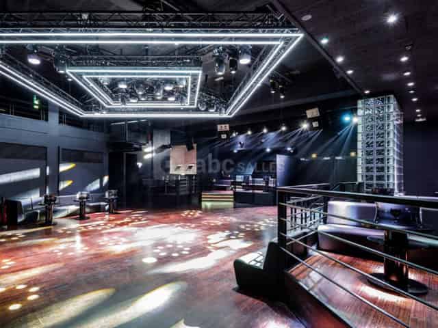 VIP Lounge