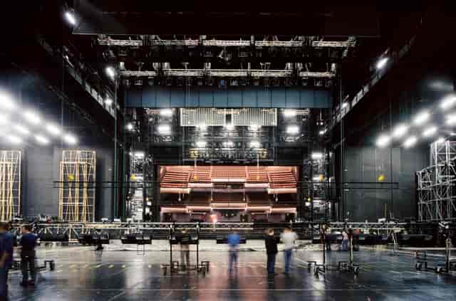 Opéra national de Paris auditorium stage rigging for theater production load-in.
