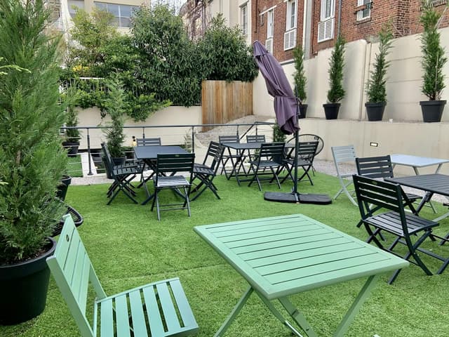 Salon SET/ MATCH