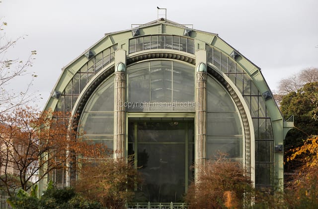 Glass pavilion at Muséum national d'Histoire naturelle for social events and brand activations.