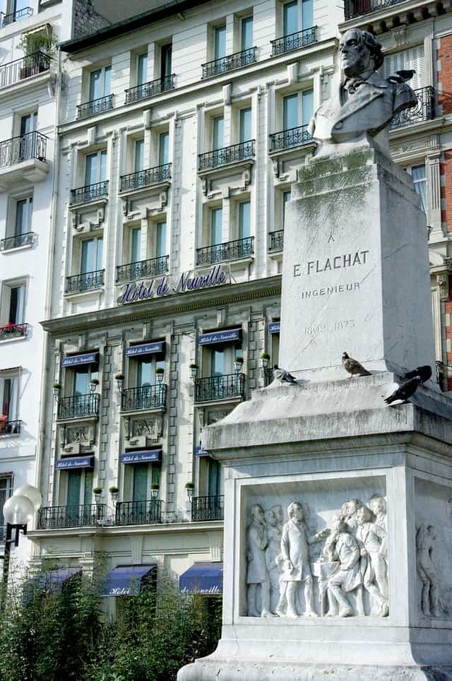 NEUVILLE ARC DE TRIOMPHE HOTEL (Paris ...