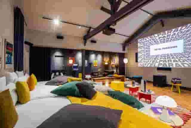 Private Cinema