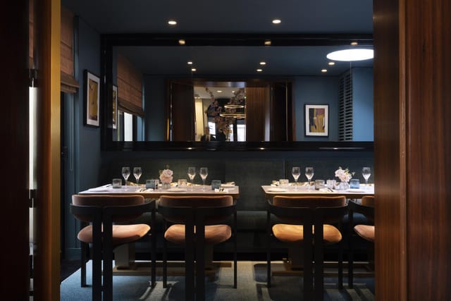 Luxury private dining room at Hôtel Montalembert for exclusive board meetings and VIP events.