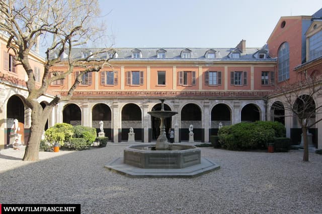 Cour du mûrier