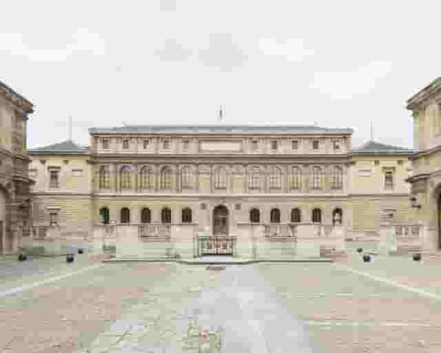 Cour vitrée