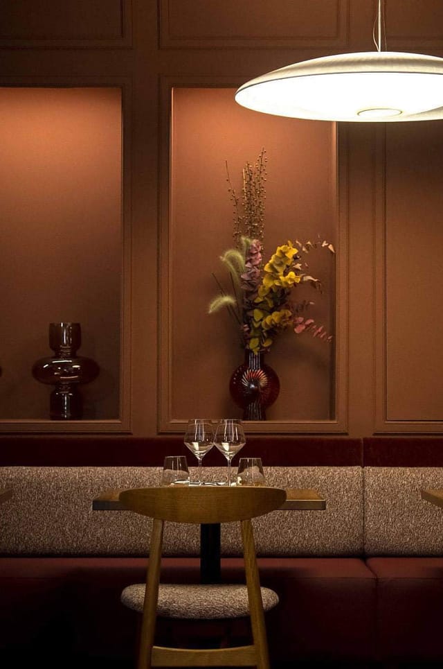 Luxury private dining room in SPHERE for VIP corporate events and high-end boardroom meetings.