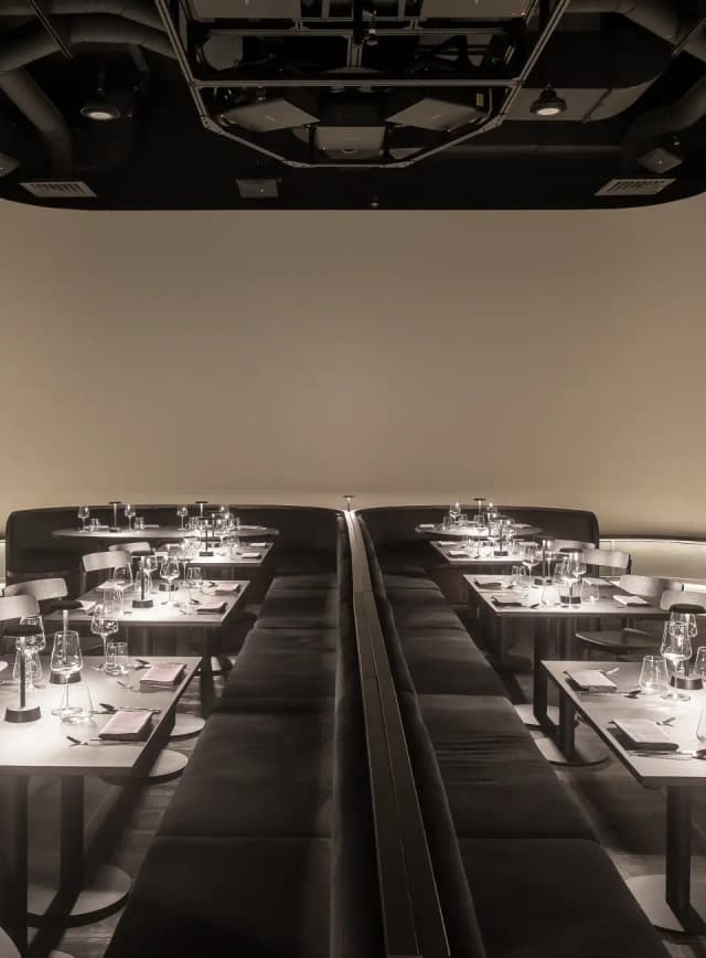 Cocktail bar