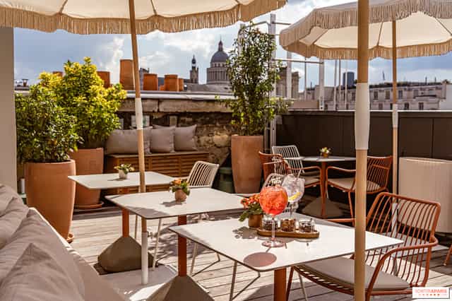 Rooftop terrace at Hôtel Pilgrim: Chic breakout space for corporate networking and VIP events.