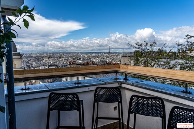 Rooftop bar at Coeur Sacré, Paris: luxury venue for cocktail receptions and networking events.