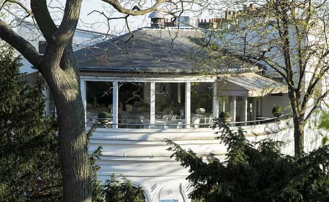 Private event space at Coeur Sacré with floor-to-ceiling glass for fine dining and corporate events.