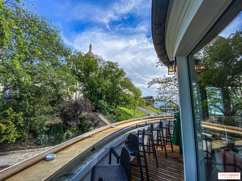 Coeur Sacré restaurant breakout space with panoramic views for executive receptions and networking.