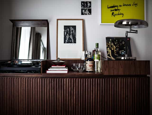 Mid-century VIP bar in Le Pigalle for executive networking and corporate breakout sessions.
