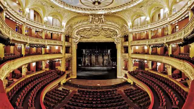 Historic Opéra Comique auditorium: theater-style keynote and awards ceremony venue.