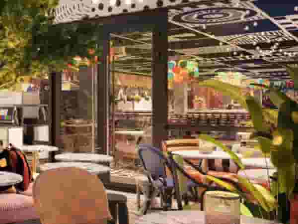 Cocktail bar
