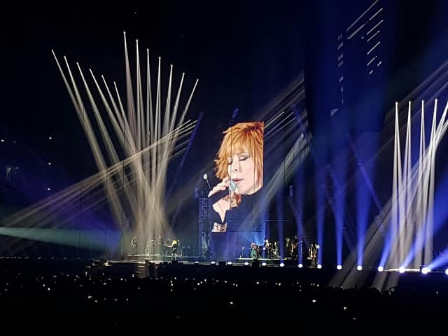 Arena (A)