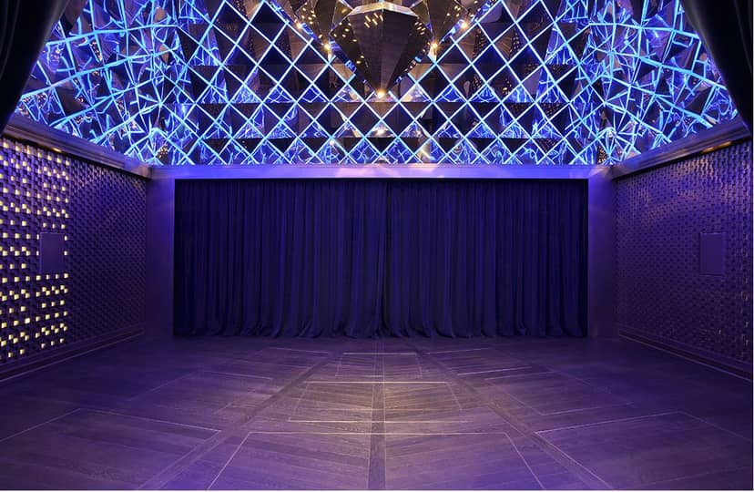 La Cupola event space at Excelsior Hotel Gallia, Milan, features a geometric ceiling.