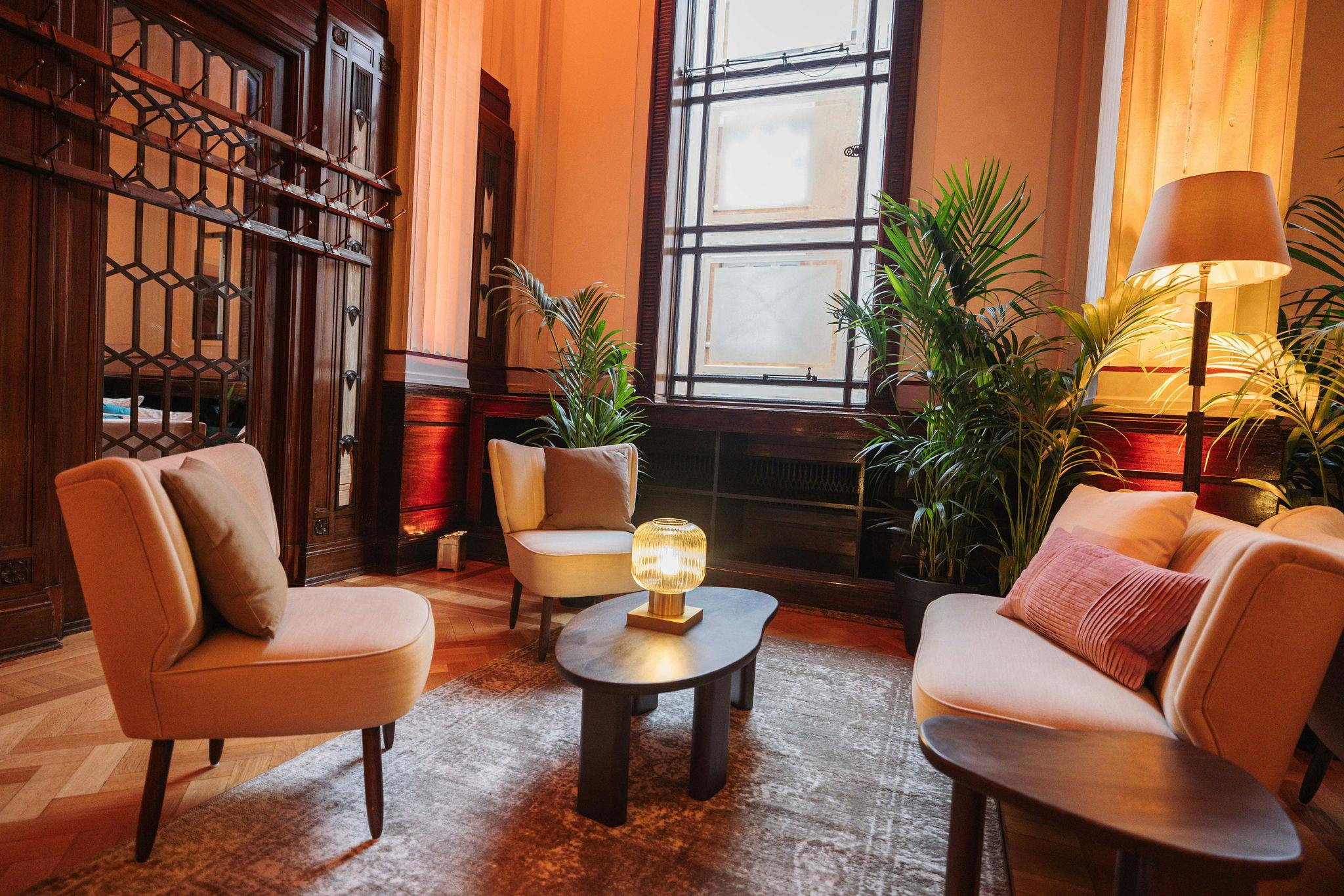 60 Great Queen Street - The Long Room image 2