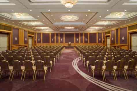 Theater-style Grand Ballroom, Sheraton Grand Warsaw for keynote presentation and event hosting.