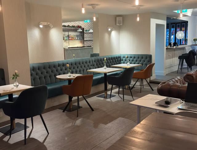 The Lounge