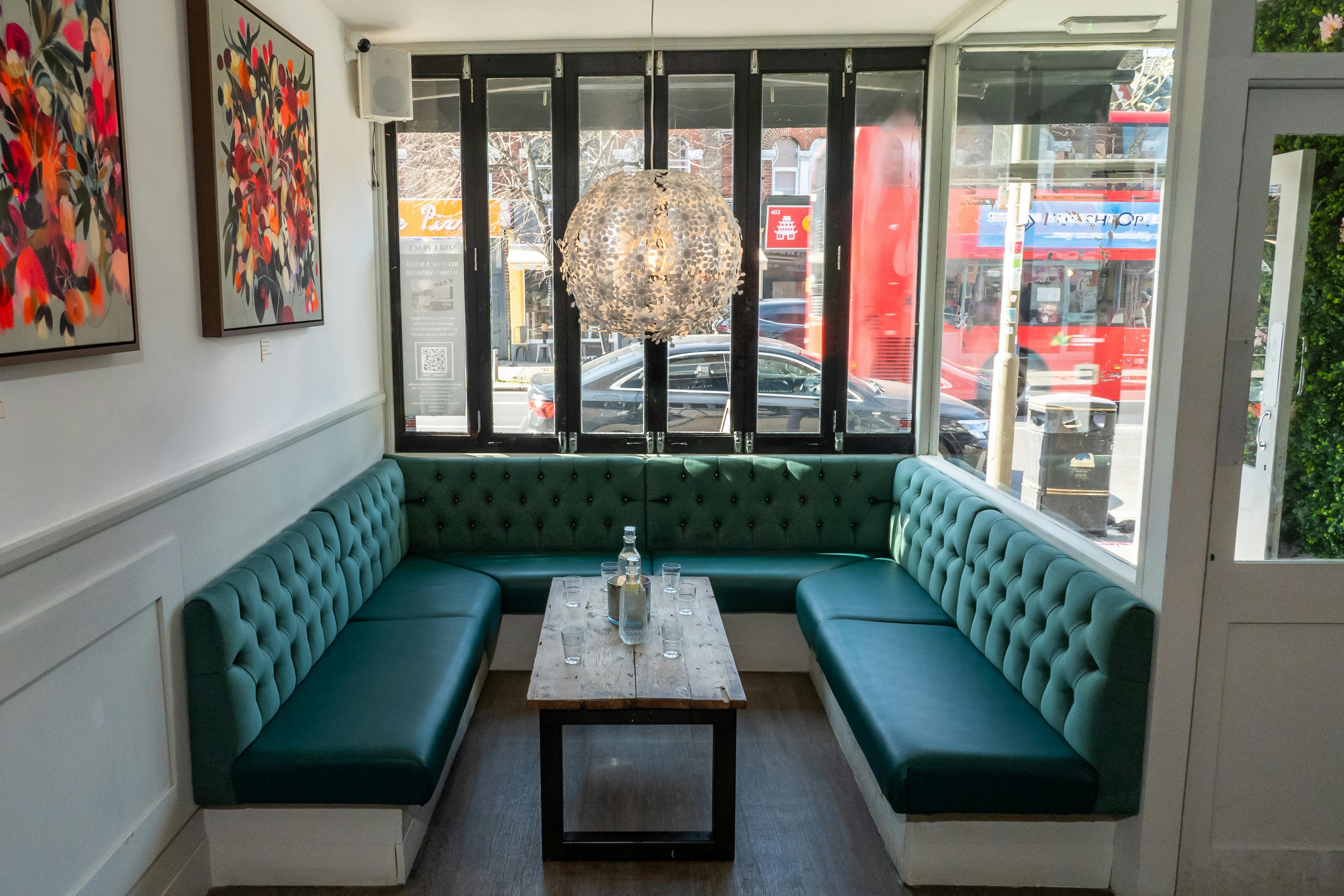 Simul Place - The Lounge image 1
